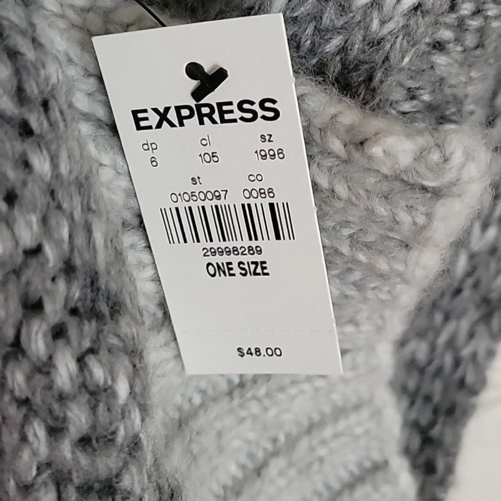 Express Scarf - Picture 7 of 7